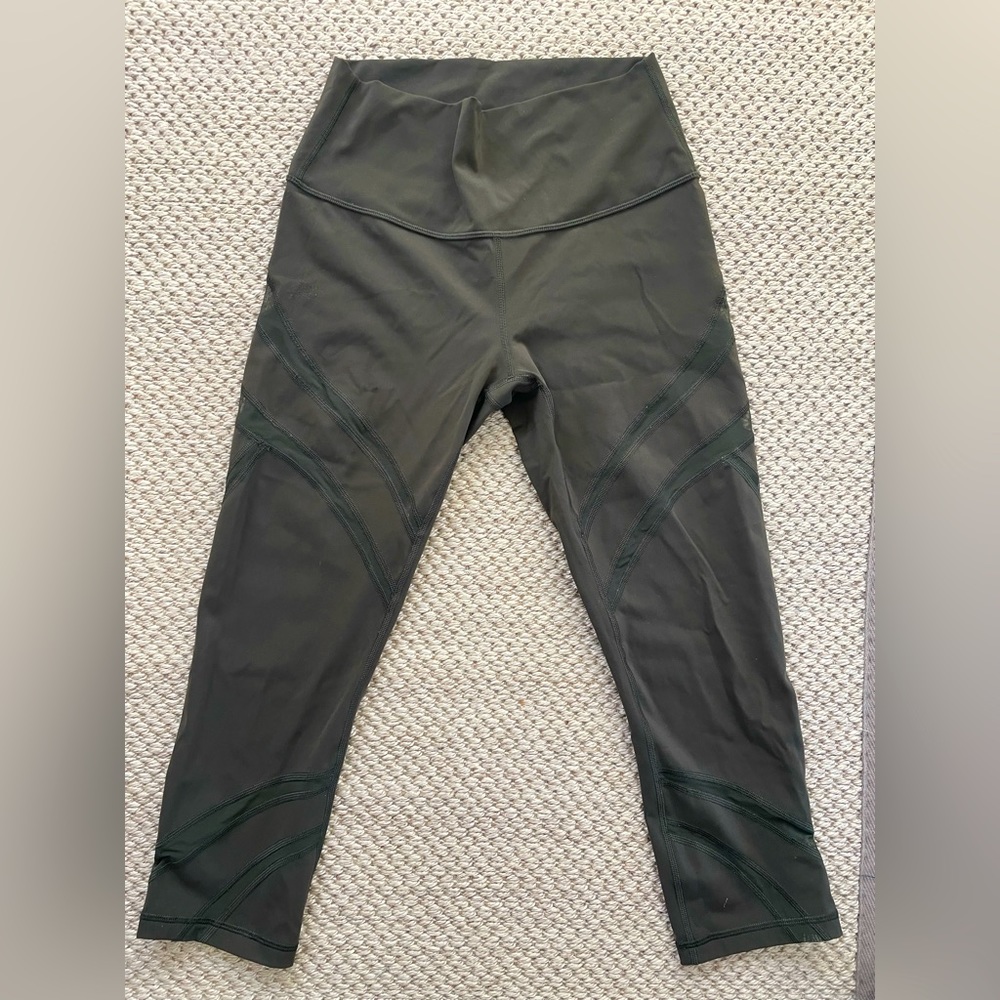 Lululemon High-Rise Crop leggings. Size 8. Olive green.